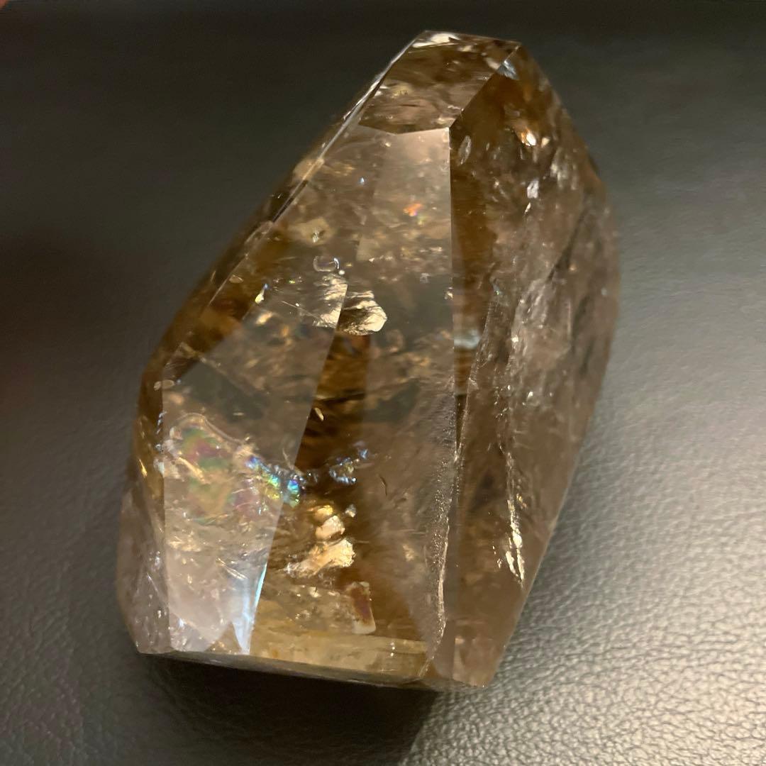 スモーキークォーツ　虹　フリーフォーム　天然石　煙水晶　レインボースモーキー