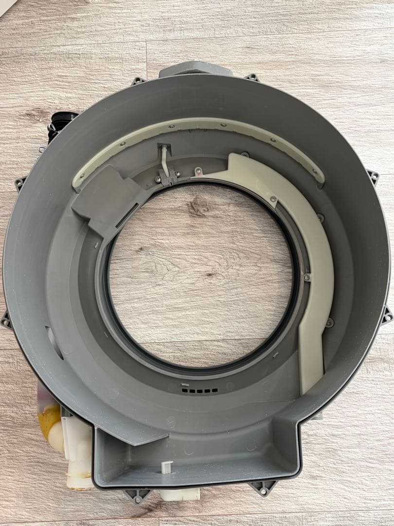 日立　ヒートリサイクル 風アイロン ビッグドラム スリム 2015年製