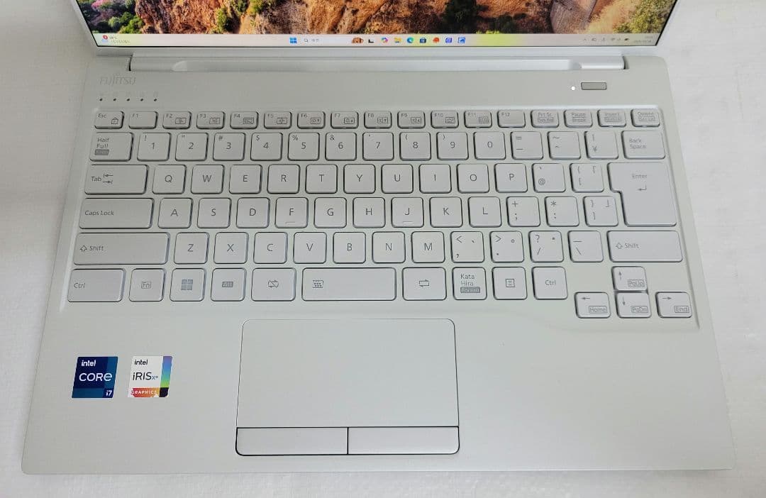 【恵樹】富士通 Win11 i7 メモリ32GB/SSD512GB 指紋