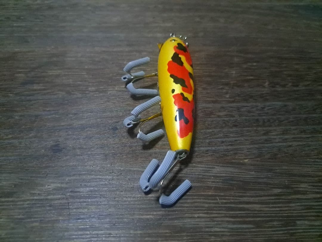 道楽　DOWLUCK 　ドウラク　ドライビングミノー　錦鯉　昭和三色