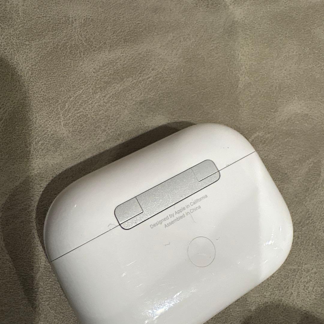 AirPods Pro 第二世代　ワイヤレスイヤホン　ライトニング