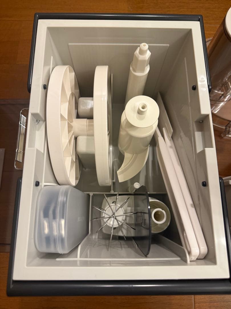 アムウェイ　クィーン　フードプロセッサー＋ケース付きパーツセット　Amway