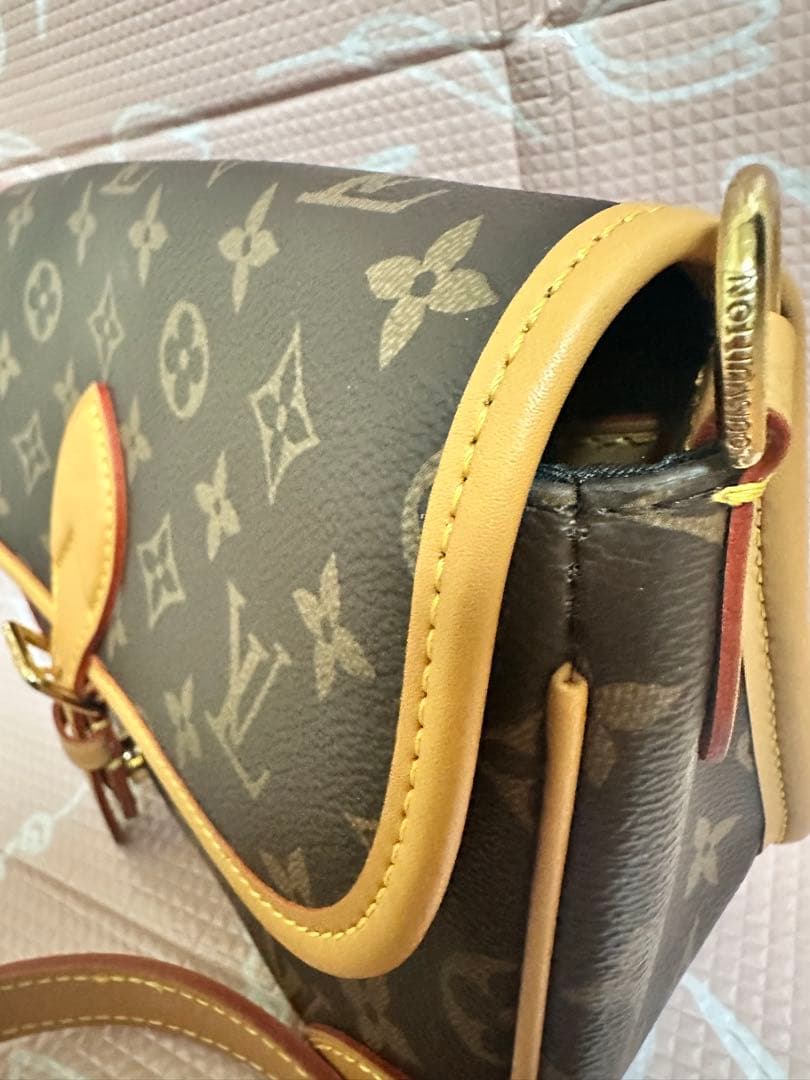 極美品LVノベルティ アンティーク ショルダーバッグ