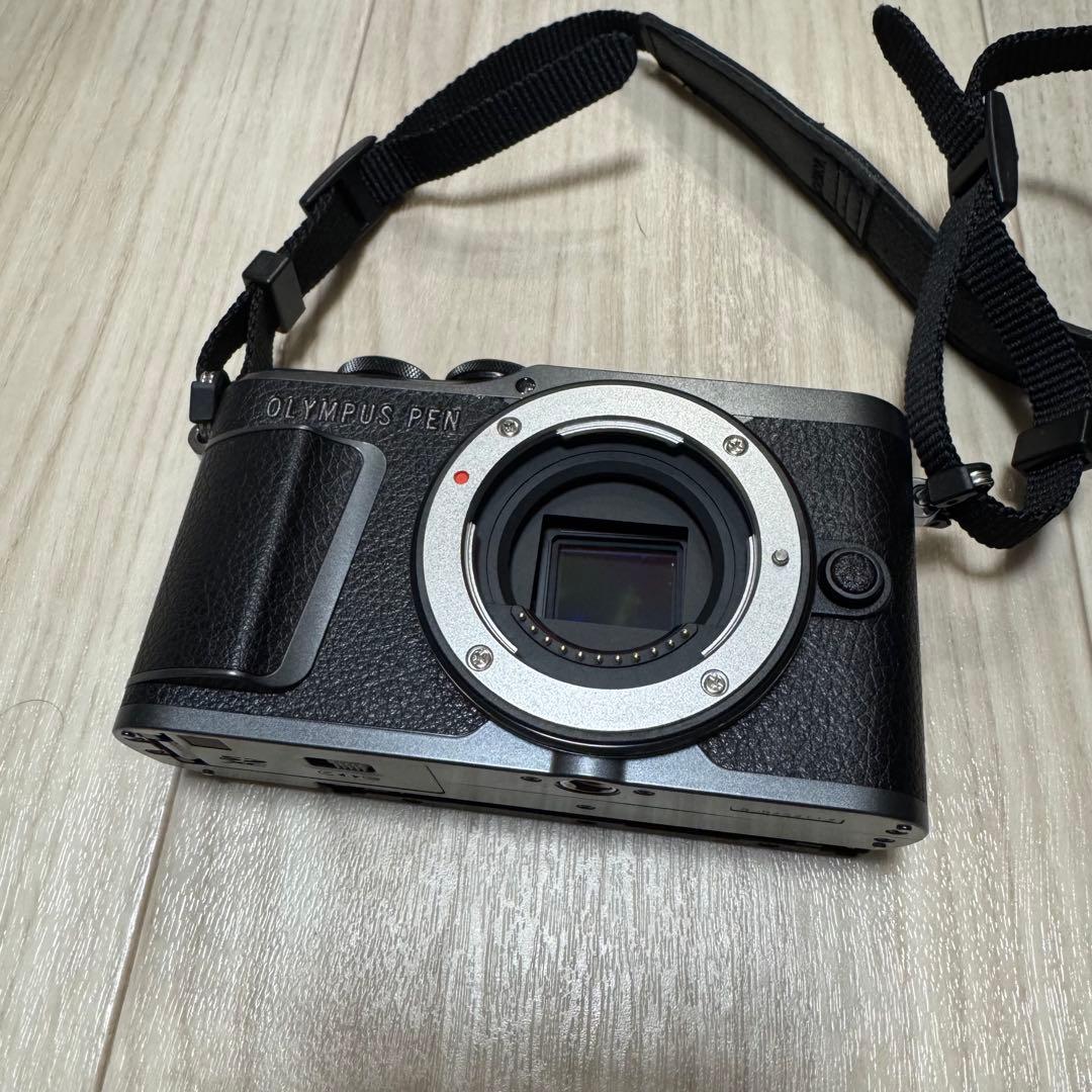 【美品】OLYMPUS PEN E-PL10 ミラーレス一眼カメラ ブラック