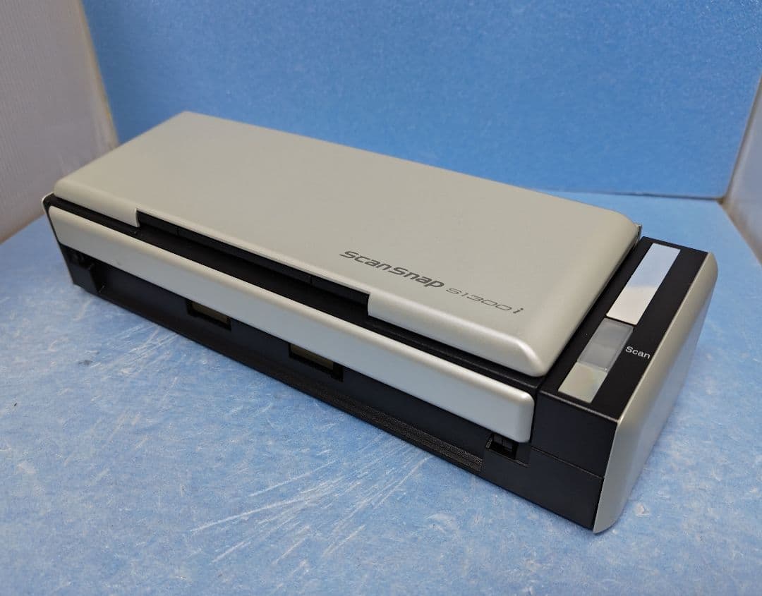 もらった書類を軽快スキャン ScanSnap S1300i