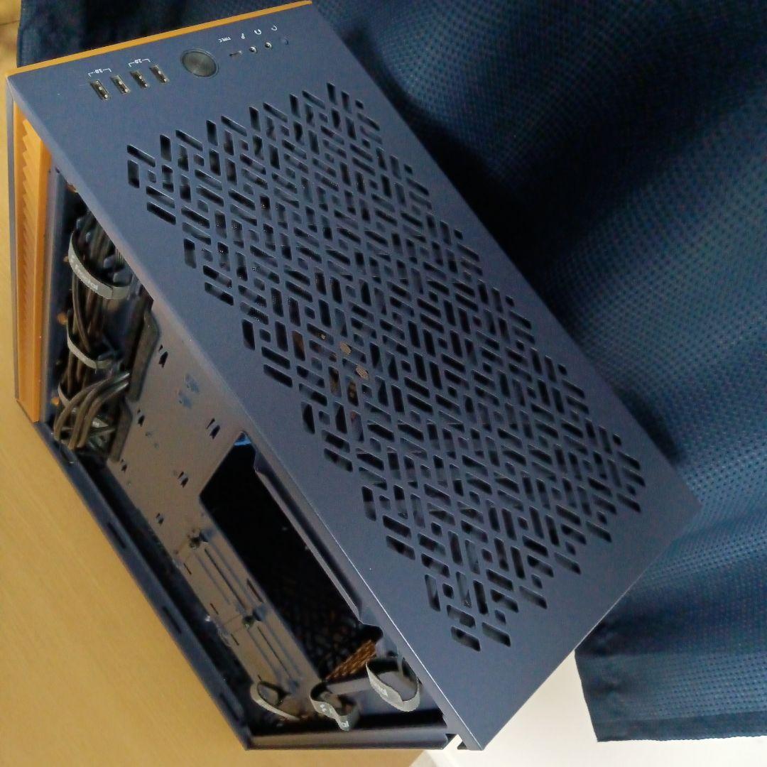 ATX対応　ミドルタワーPCケース　Fractal Design