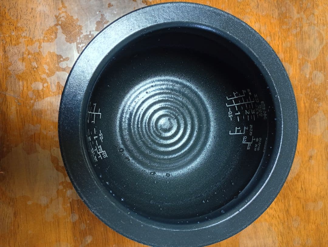 TIGER JPJ-G060 土鍋ご泡火炊き JPJ-G060 炊飯器　美品