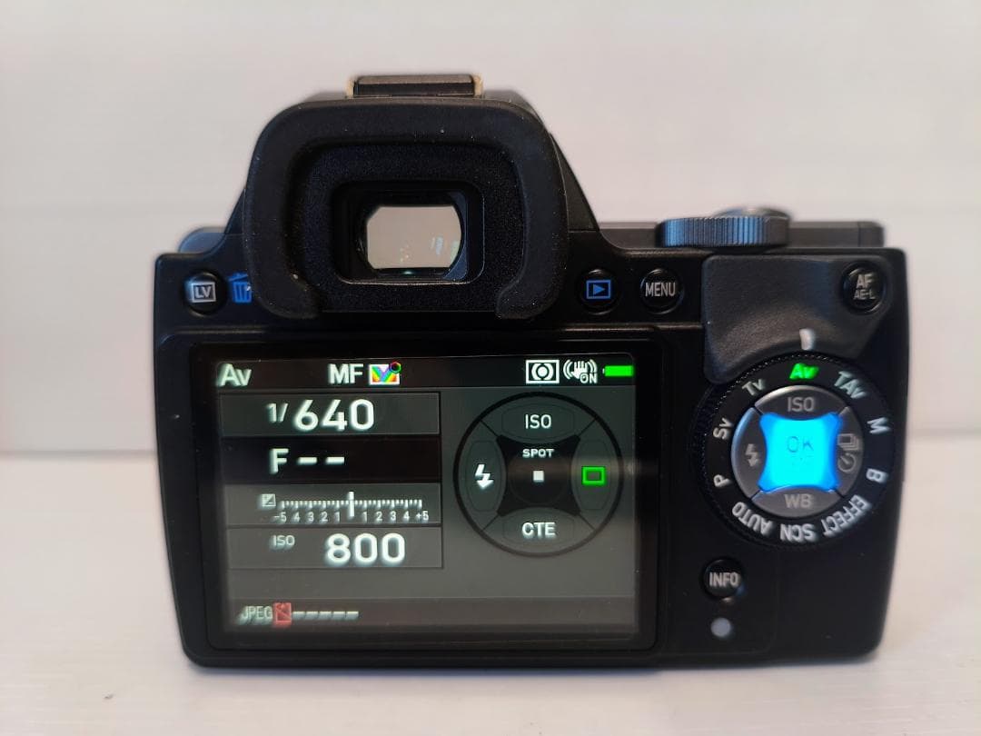 【黒死病対策】PENTAX K-S1 + 18-55 +純正充電器・バッテリー