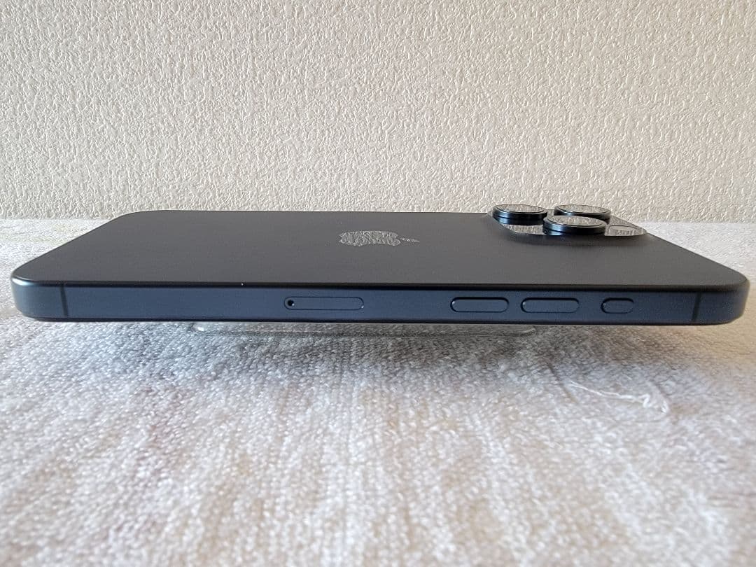 【極美品】iPhone 15 Pro Max 512GB 国内版/新品液晶交換済