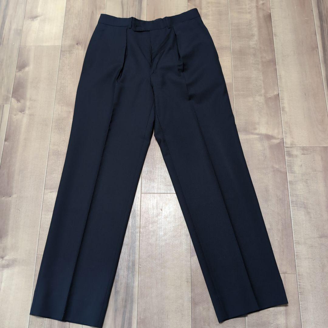 LOUISVUITTON　ダークネイビー スーツ 3ボタン