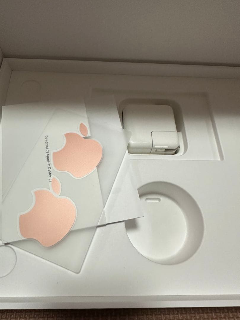 【極美品】MacBook Air 2020 / 16GB / 256GB