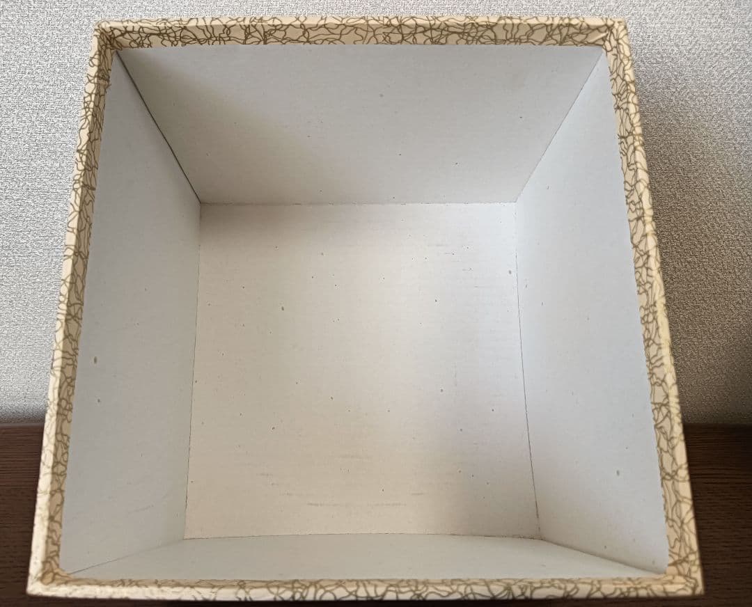 【未使用】飛騨春慶塗 漆塗り 丸型三段重箱 伝統工芸品 天然木 お正月 おせち