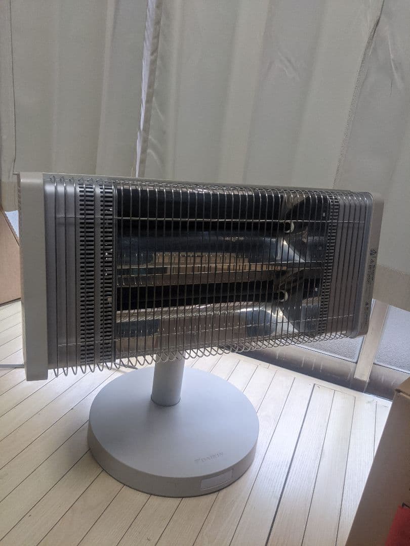 ダイキン セラムヒートERFT11VSE6 遠赤外線ヒーター 2018年製