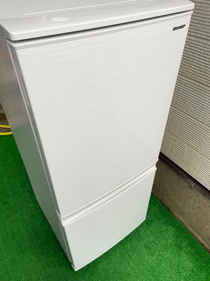 595分解洗浄済み✨ シャープ 左右付け替え可能2ドア冷蔵庫 ホワイトインテリア