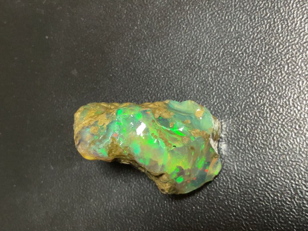 【30CT】エチオピア　プレシャス　オパール　原石　透明　青　鉱物標本　ウェロ産