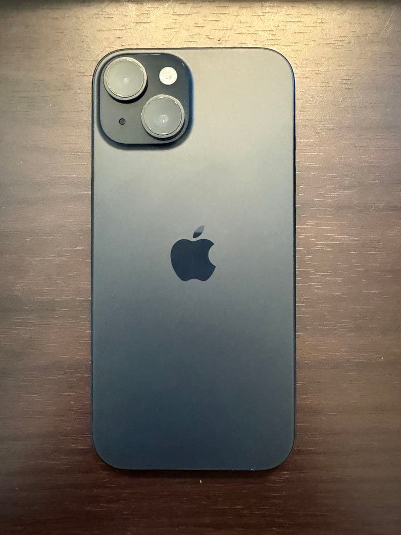 Apple iPhone 15 ブラック 本体 + ケース