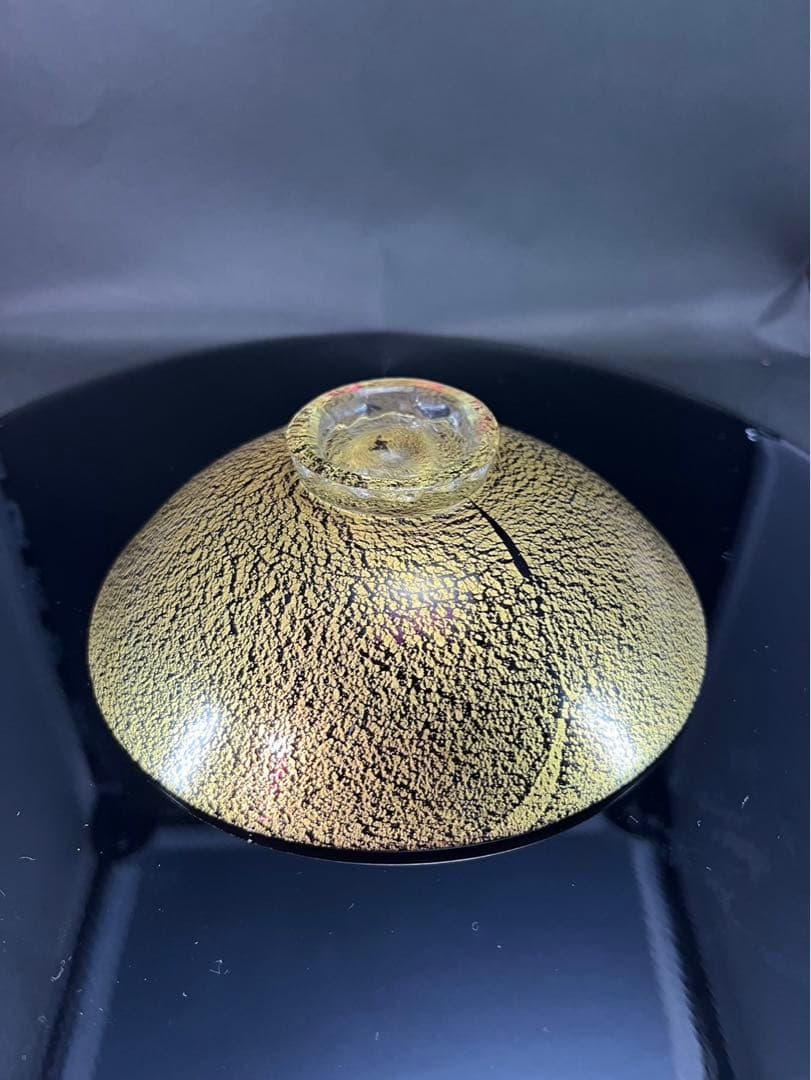 黒木国昭　金彩　紅派　ガラス茶碗