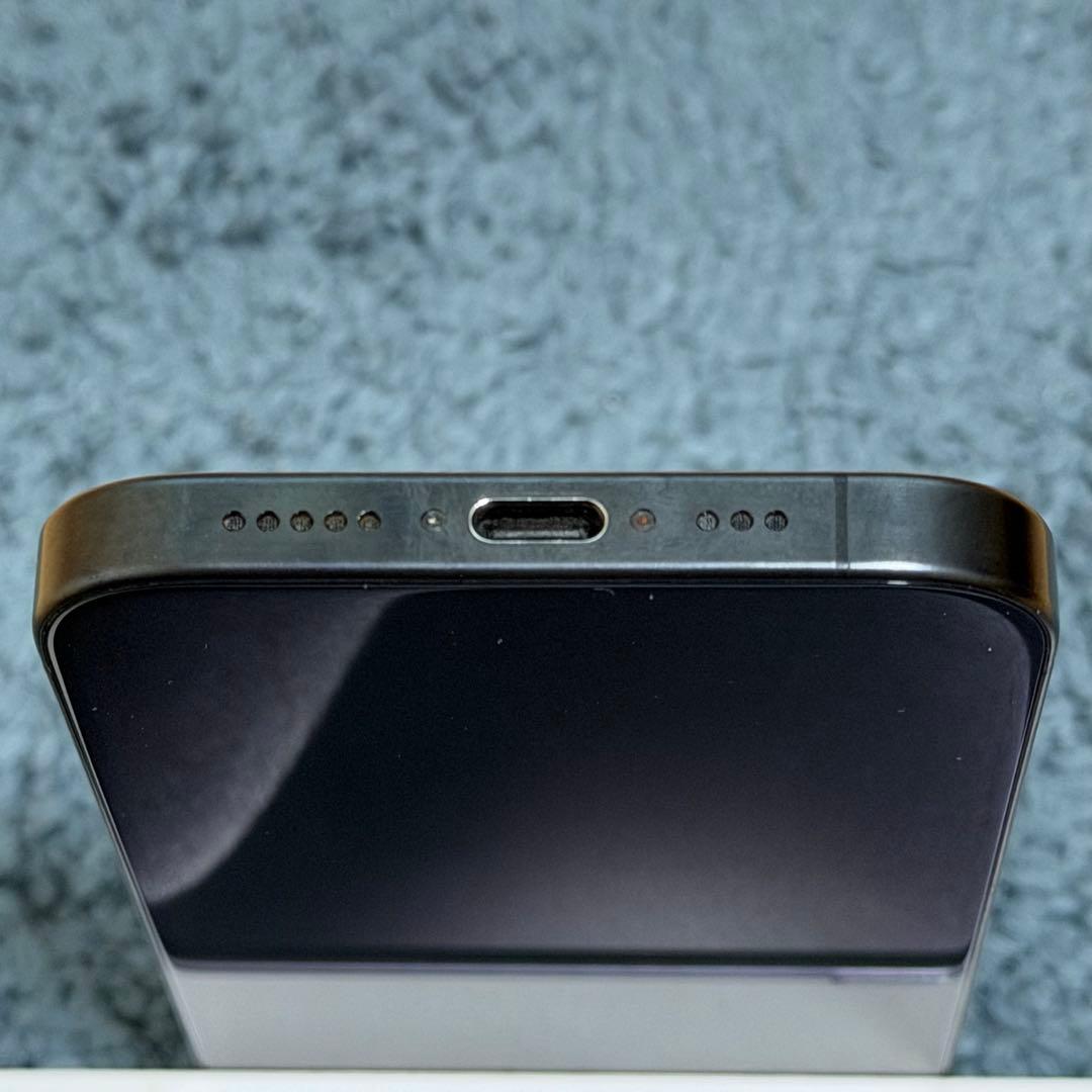 Apple iPhone 15Pro ブラックチタニウム256GB SIMフリー