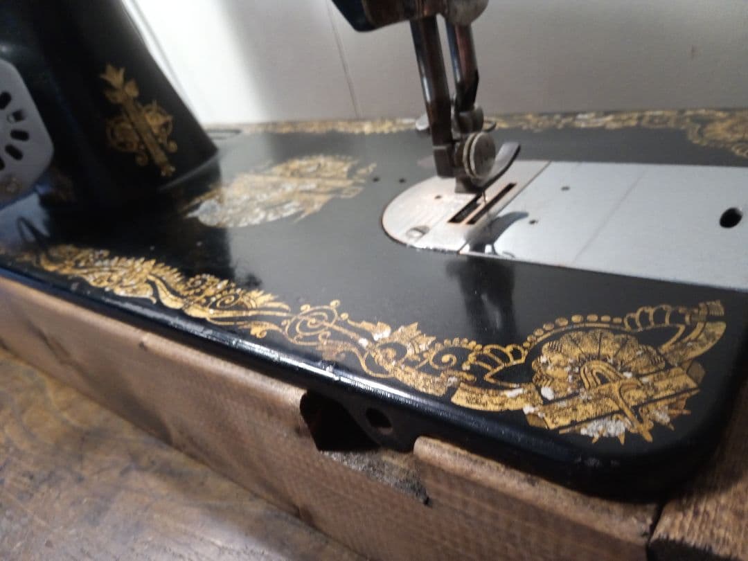 最終超特価　縫うためのアンティークミシン　シンガー　スフインクス　モーター付