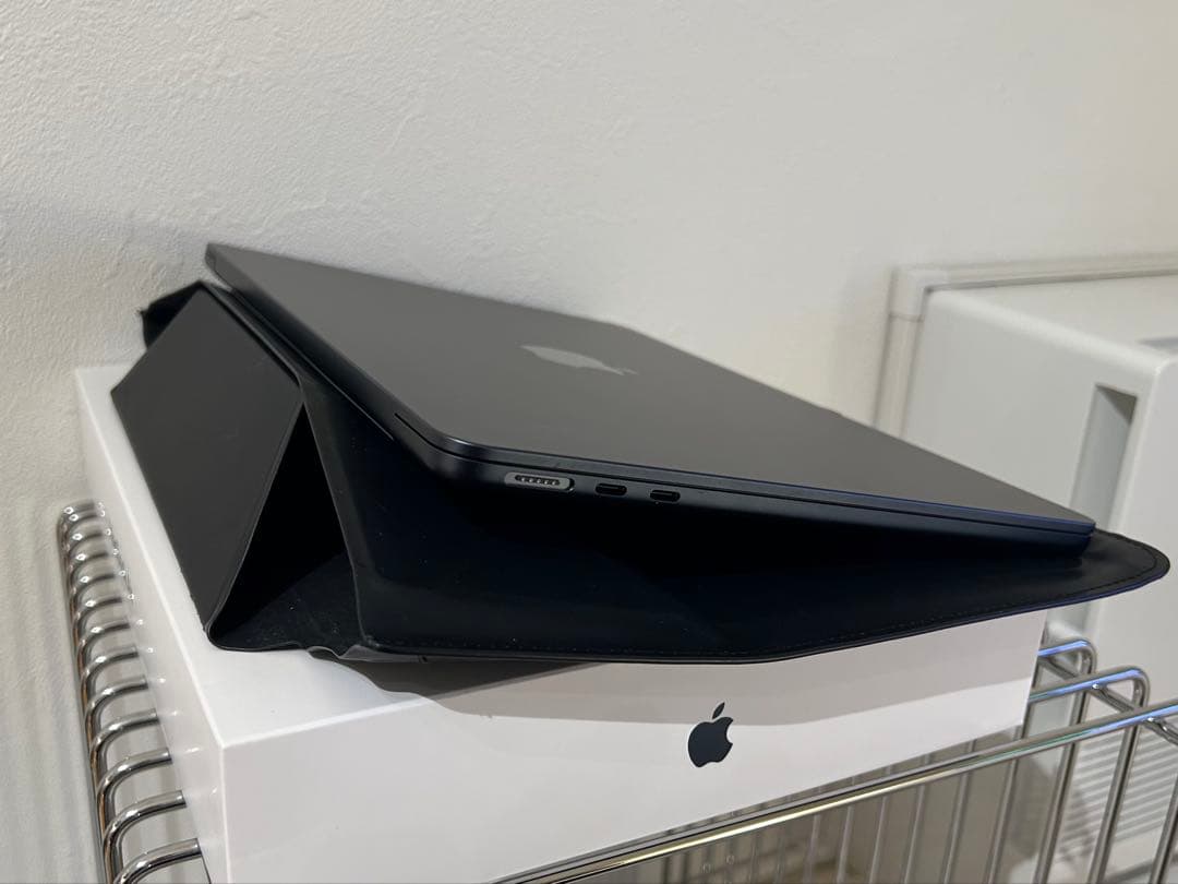 macbookair m2 13.6インチ 256GB ミッドナイト&保護ケース