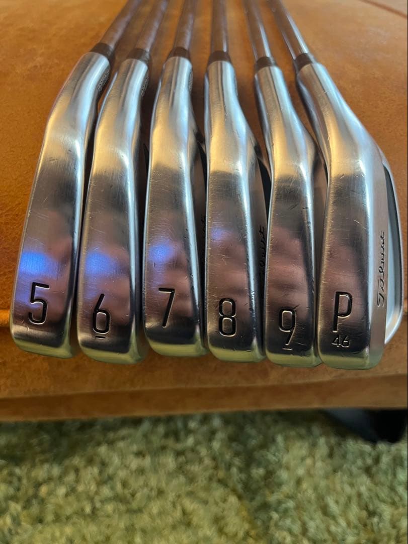 タイトリスト　Ｔ100アイアン(2023)5〜P DGツアーイシューs200