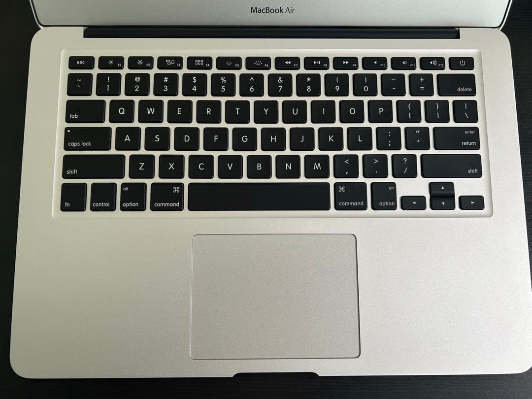MacBook本体 MacBook Air 2015 8GB/128GB