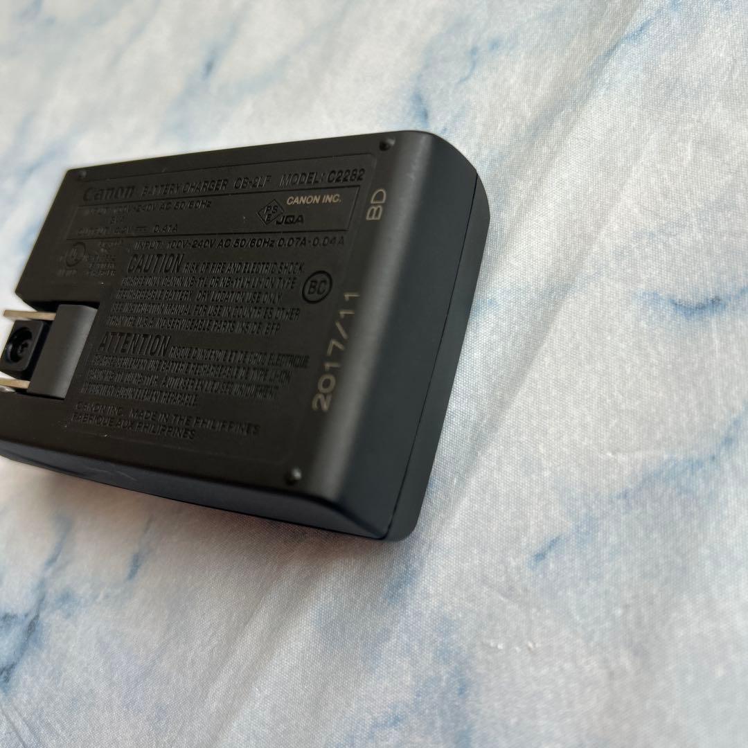 Canon IXY650 コンパクトデジタルカメラ　シルバー