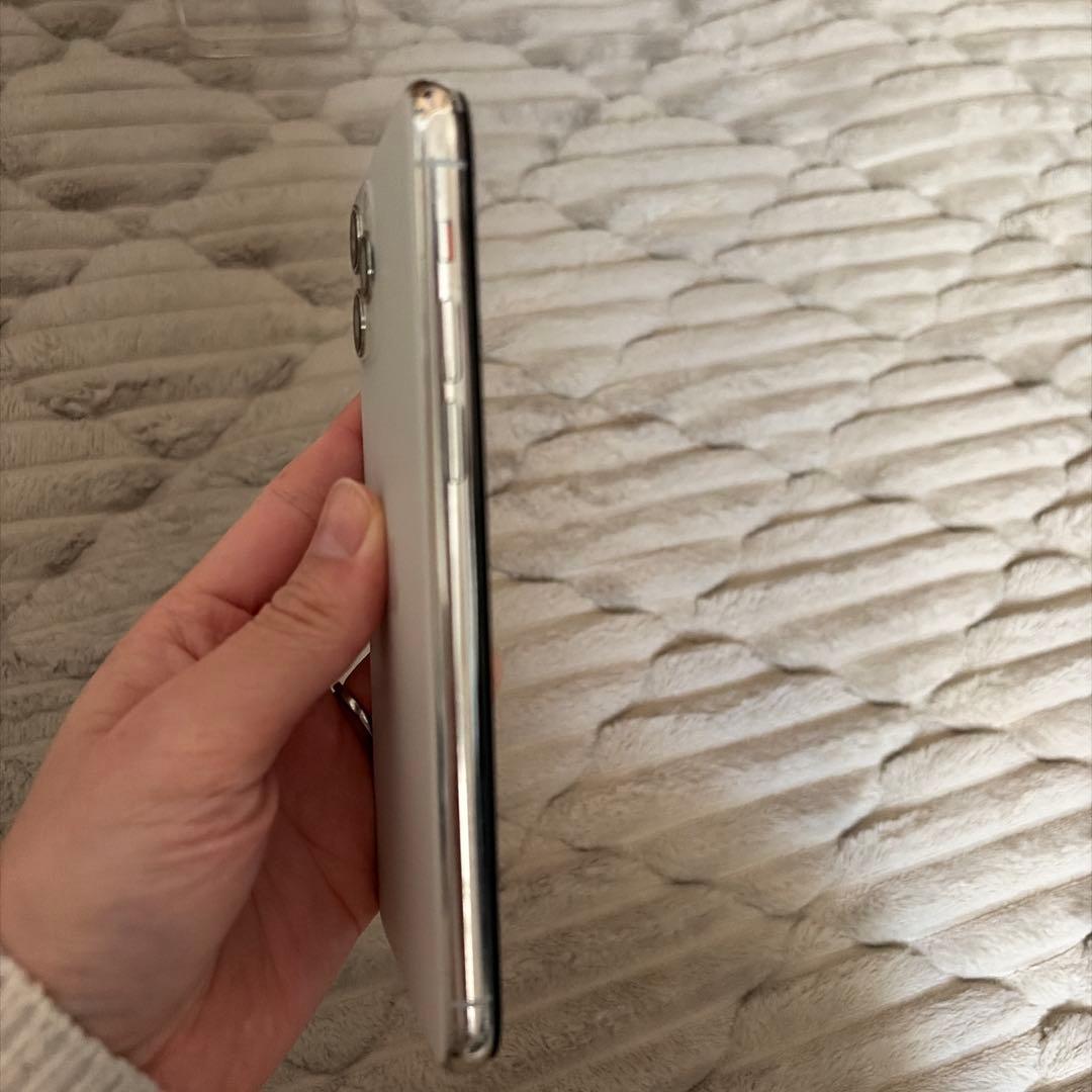 Apple iPhone 11 Pro 本体