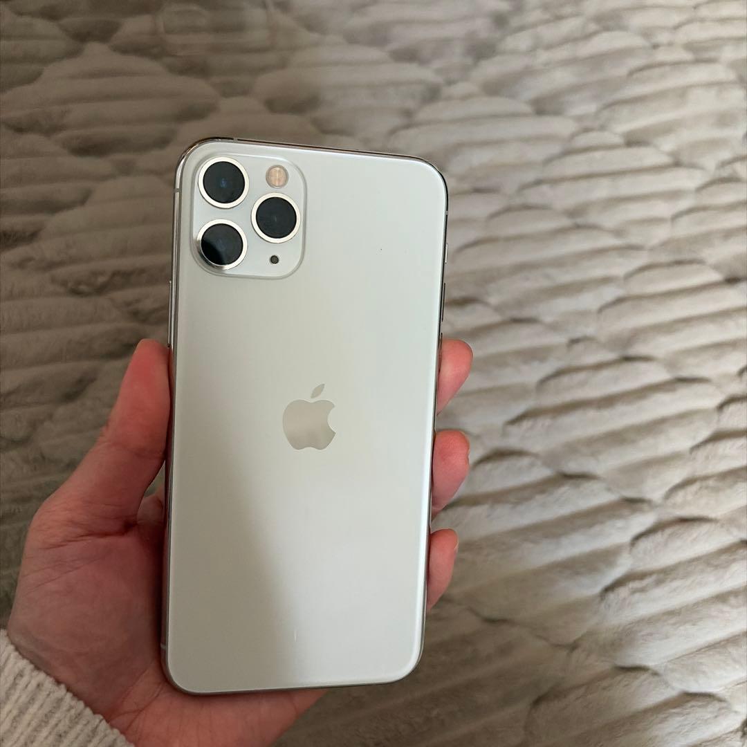 Apple iPhone 11 Pro 本体