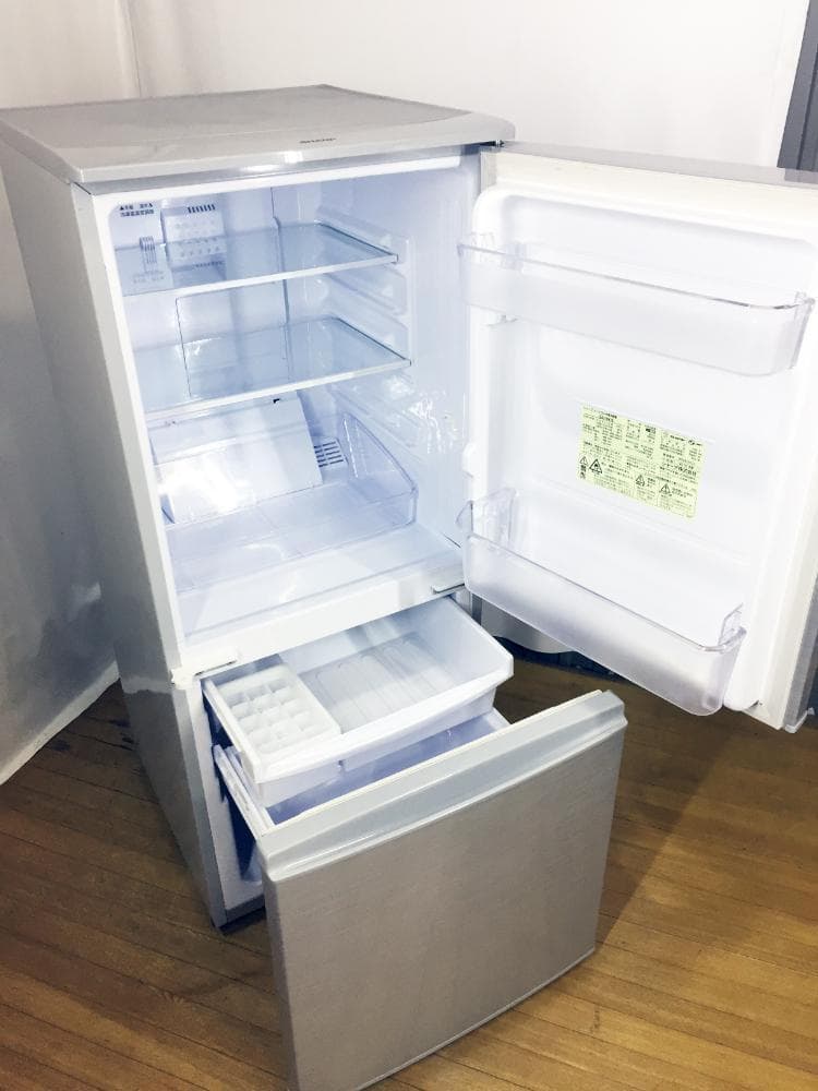 30日迄！送料無料★SHARP 137L 2ドア 冷蔵庫【SJ-14Y-S】
