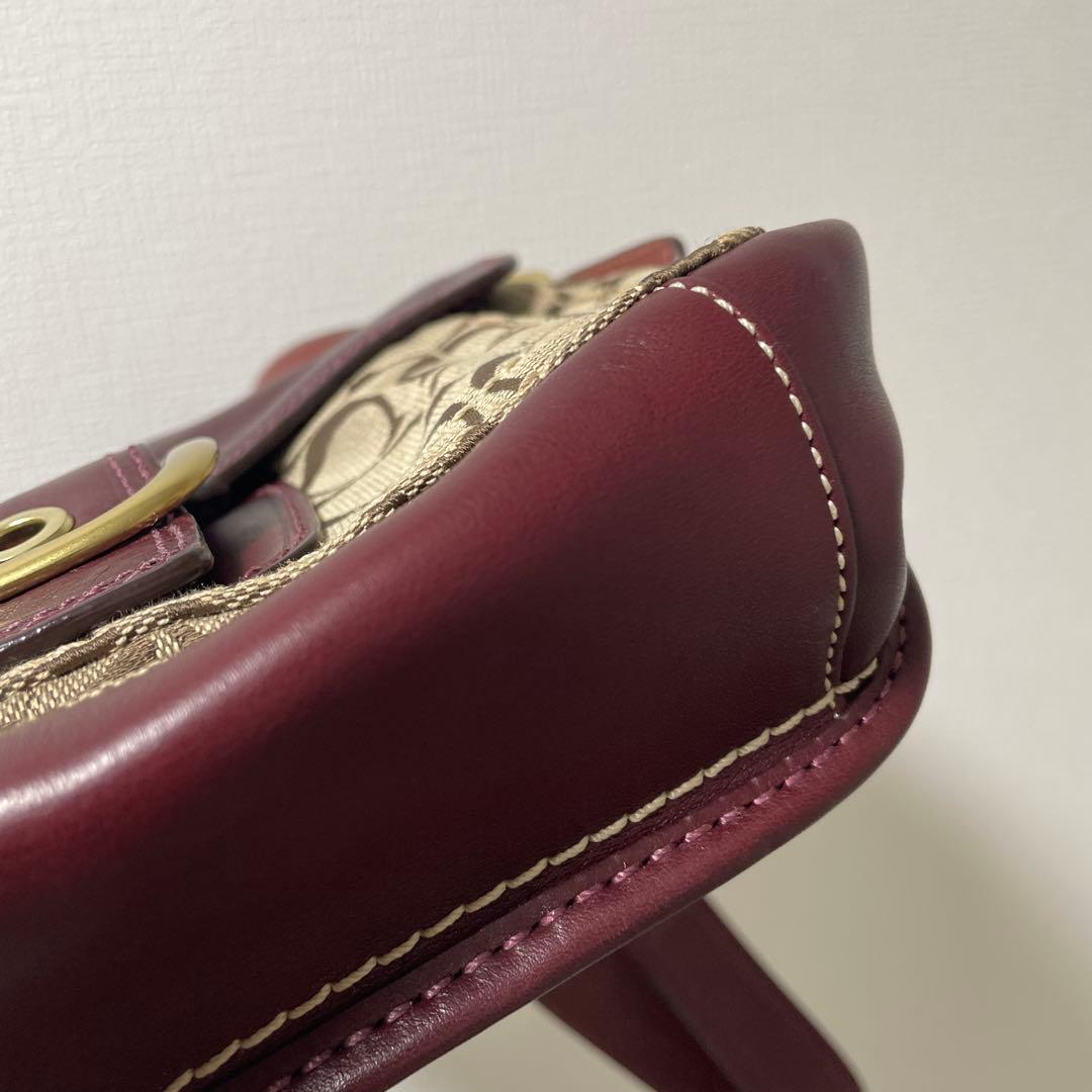 コーチ　ソーホー ショルダーバッグ　シグネチャー柄　バーガンディレザー