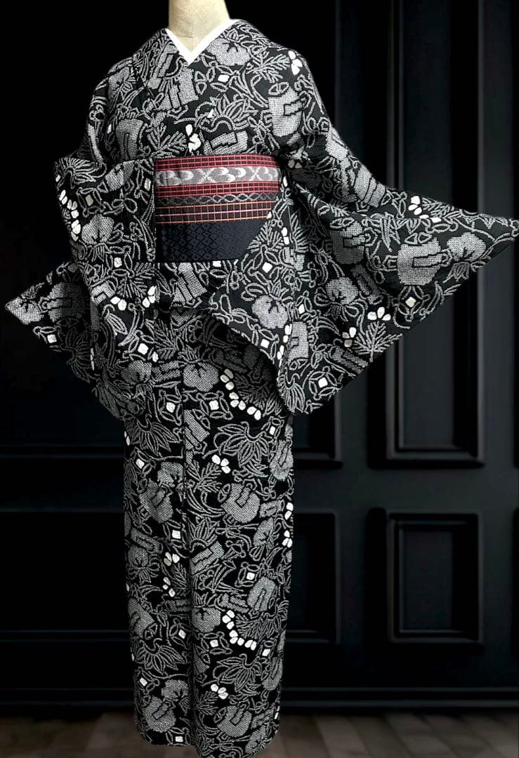 希少❣️トールサイズ✨宝尽くし　黒に白 有松鳴海絞り浴衣逸品‼️新品美品‼️