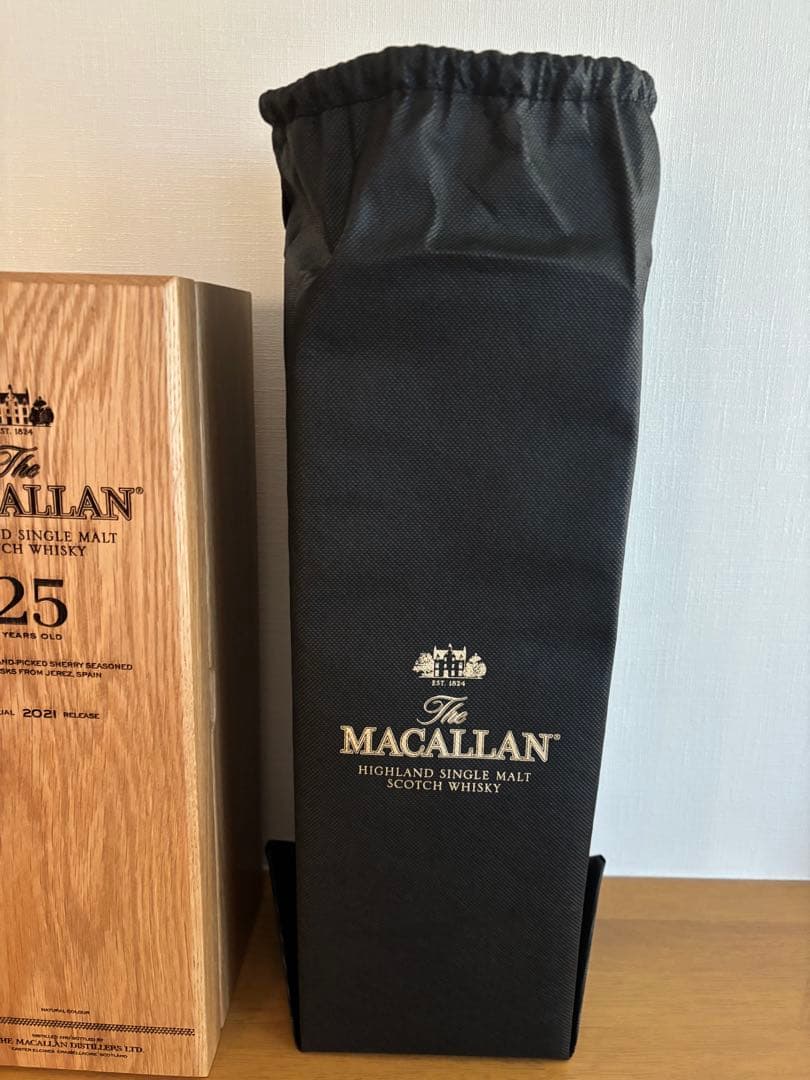 ザ・マッカラン25年シェリーオーク43%700ml2021年