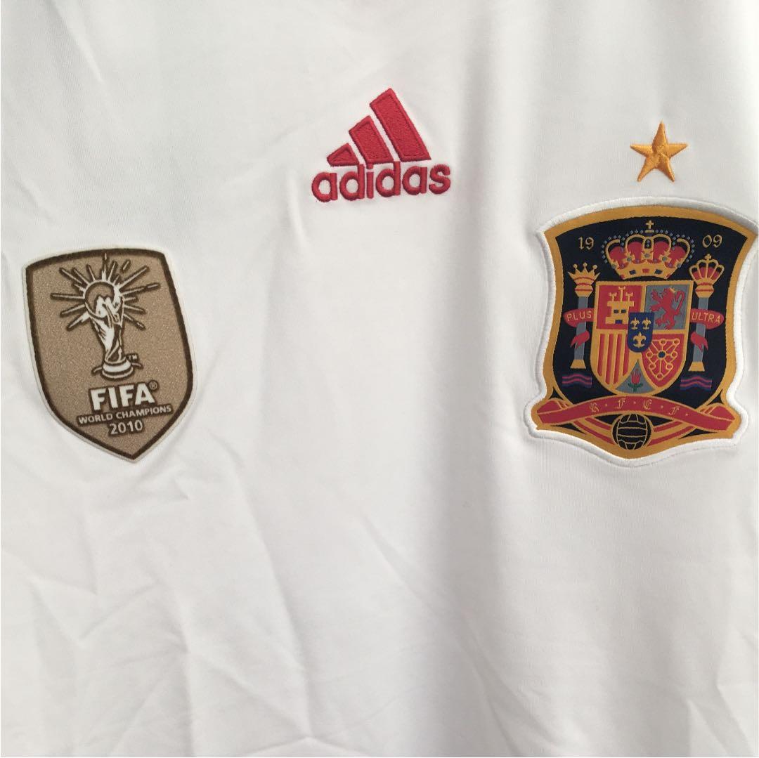 スペイン代表 ユニフォーム