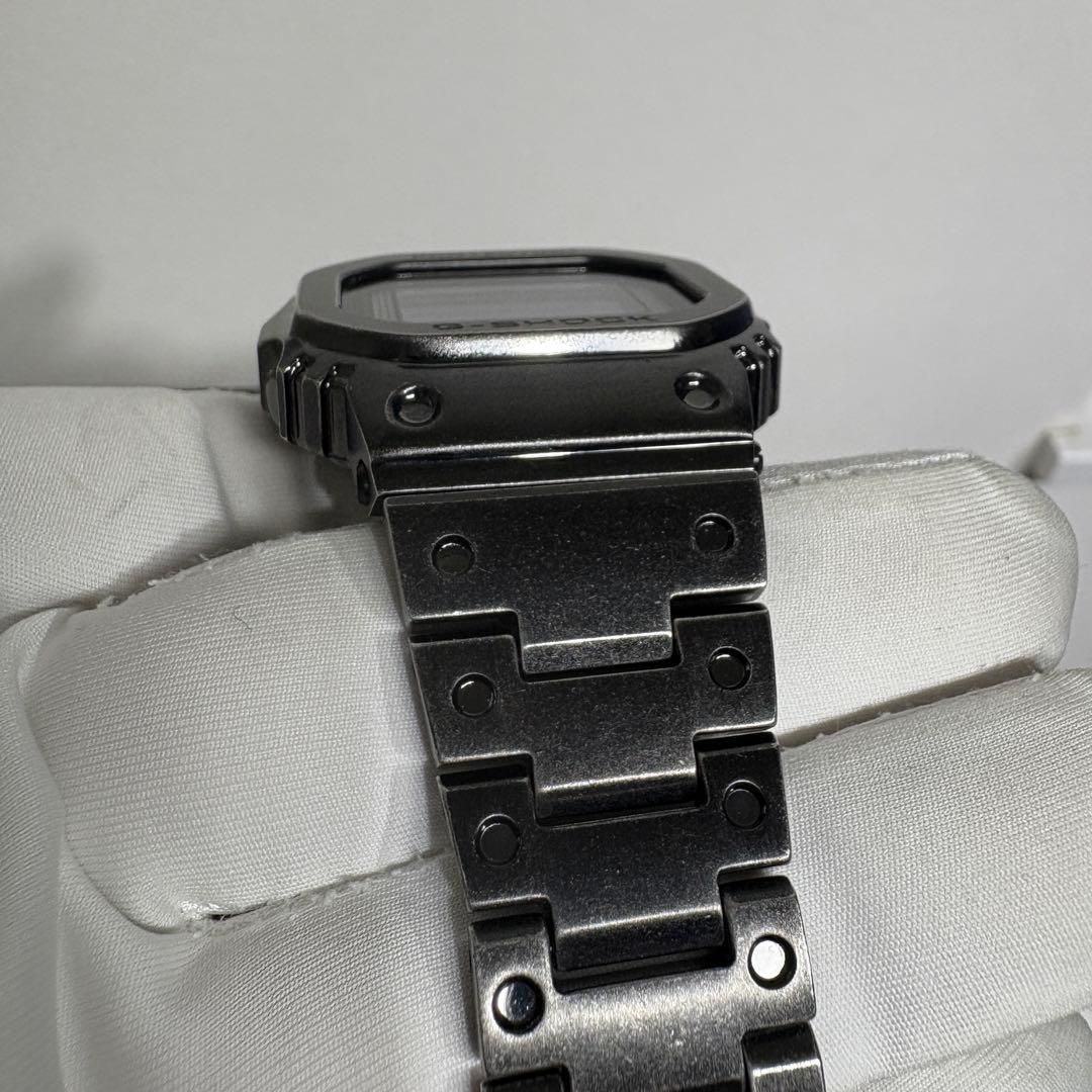 生産終了 G-SHOCK フルメタル エイジド加工 GMW-B5000V-1JR