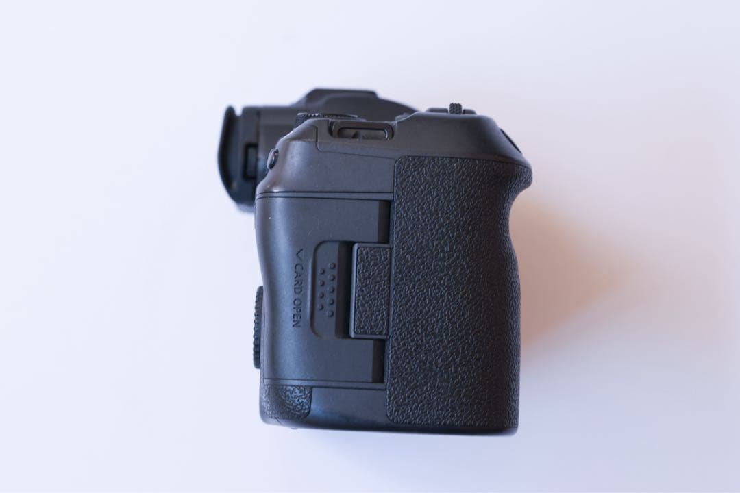 Canon EOS R5 ミラーレス一眼 本体　美品