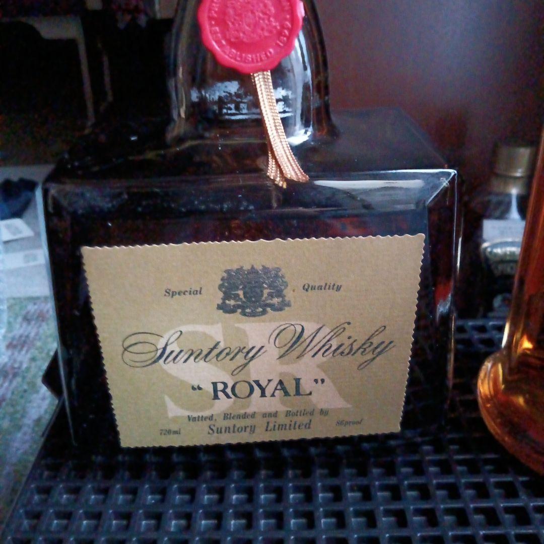 サントリーローヤルウィスキーなど４本