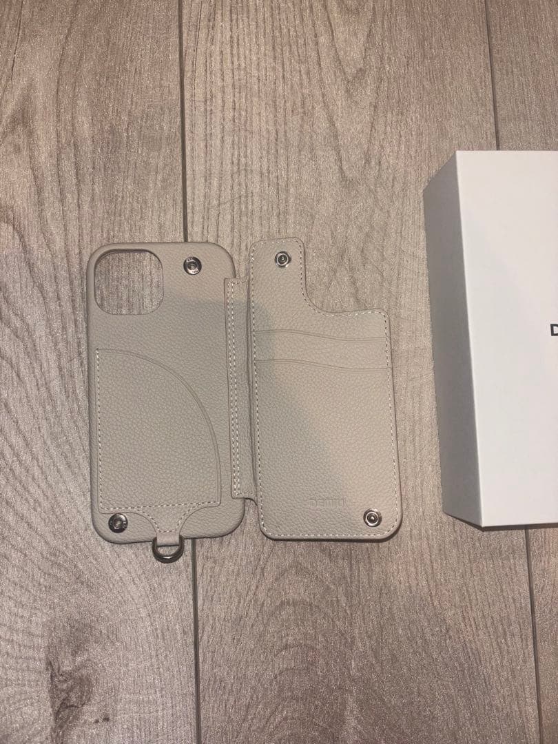新品　DEMIU iphone15 用ケース　ベージュ