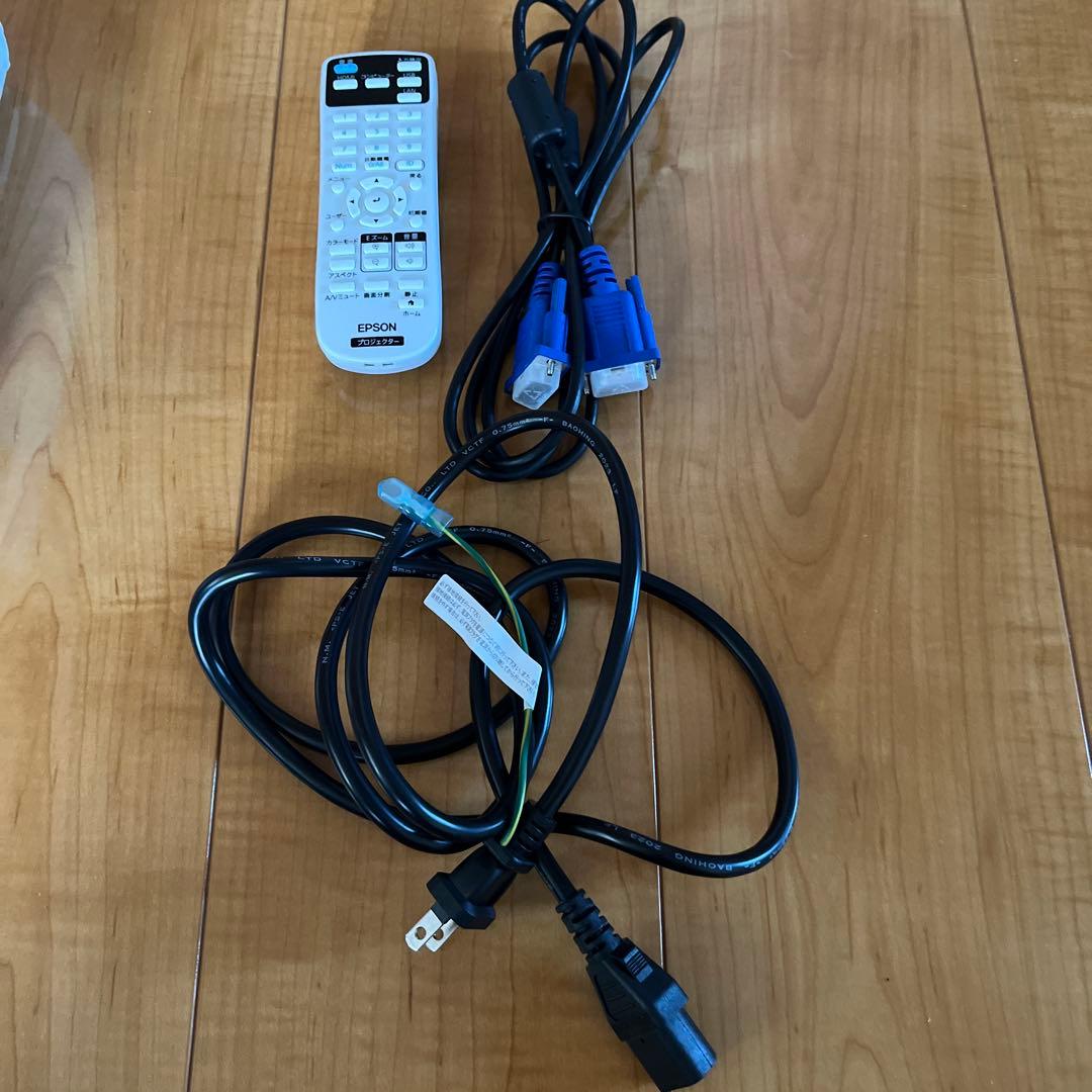 ⭐︎みらい様⭐︎ EPSON EB-W06 プロジェクター本体
