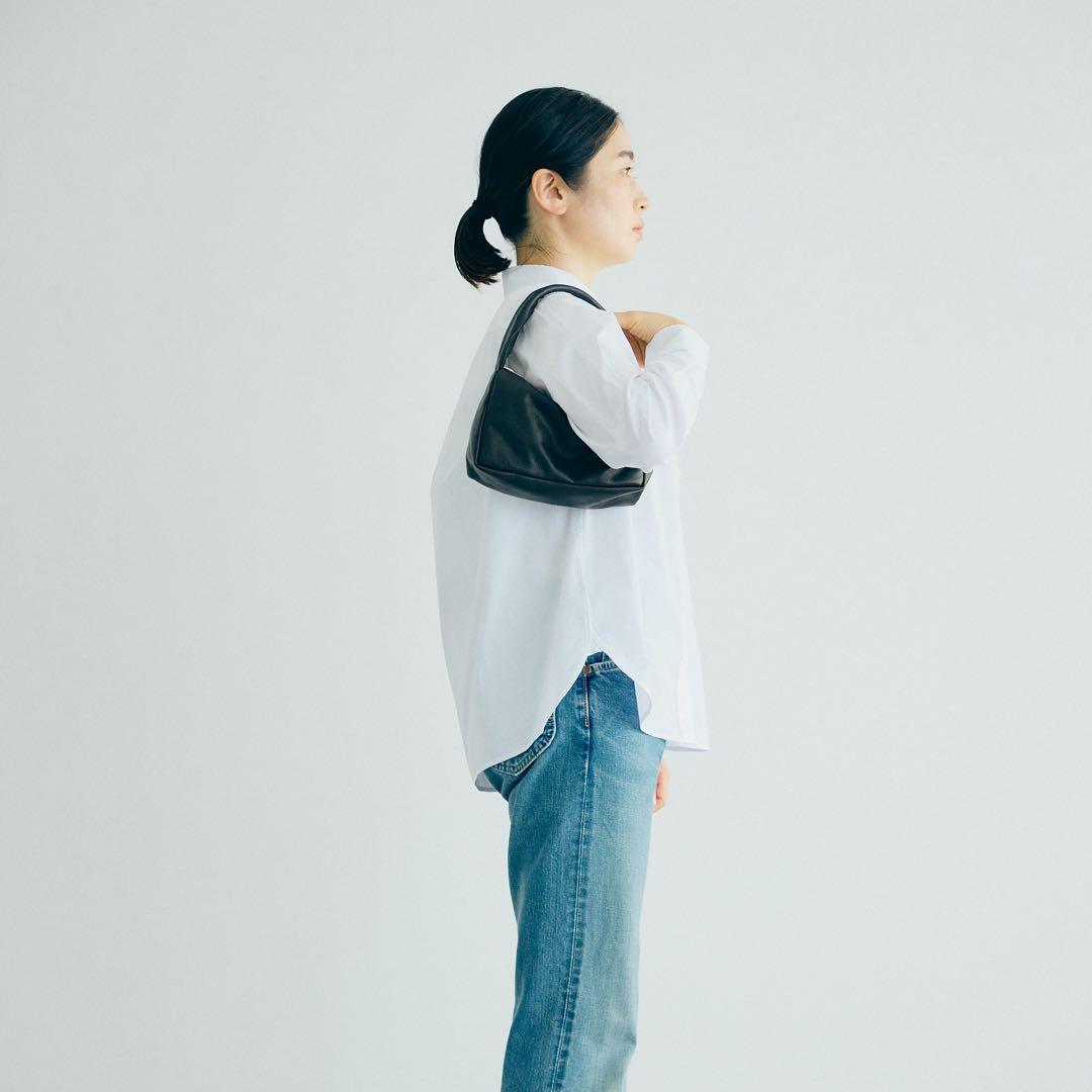 KEESE 黒 レザーショルダーバッグ ジップ Sサイズ ブラック ハンドバッグ