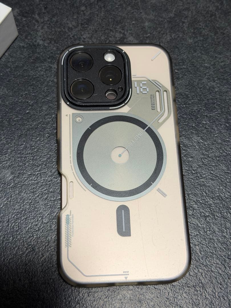 Apple iPhone 16 Pro 128GB デザートチタニウム