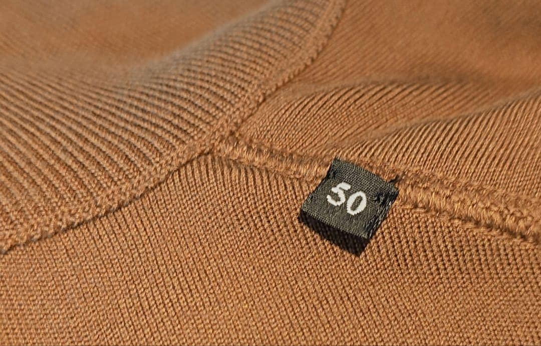 ニットジッププルオーバー