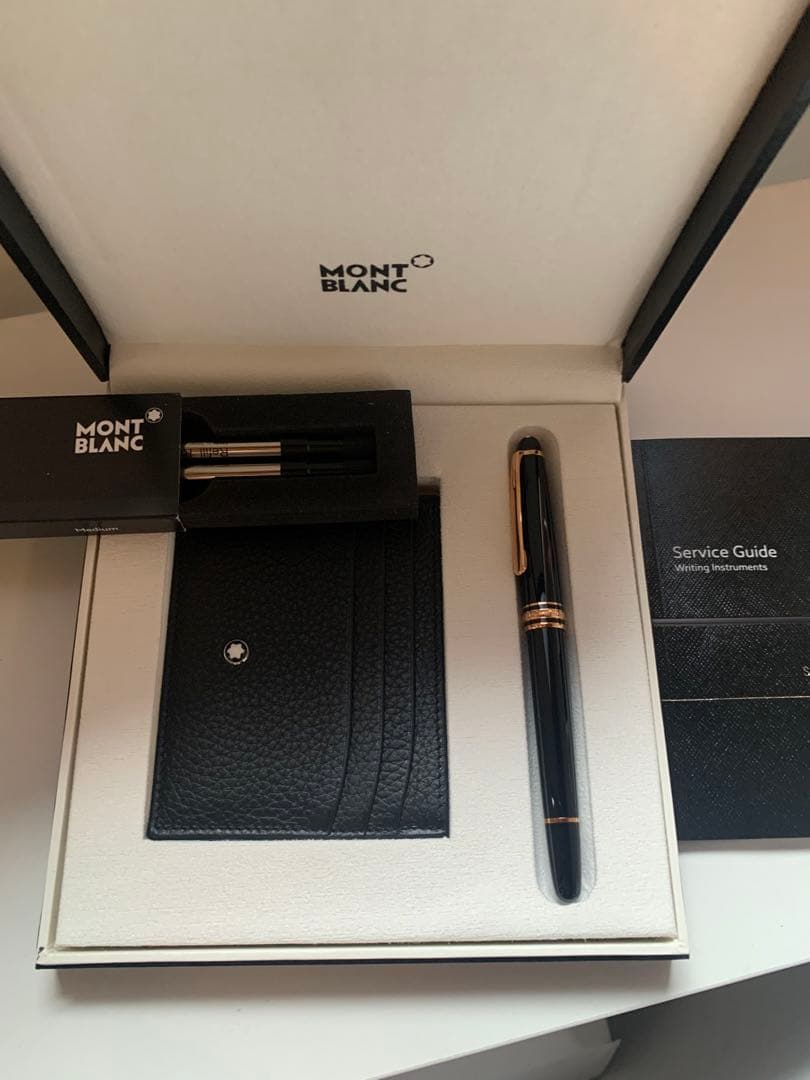 モンブラン　マイスターシュテュックボールペン&ポケットホルダーセット新品