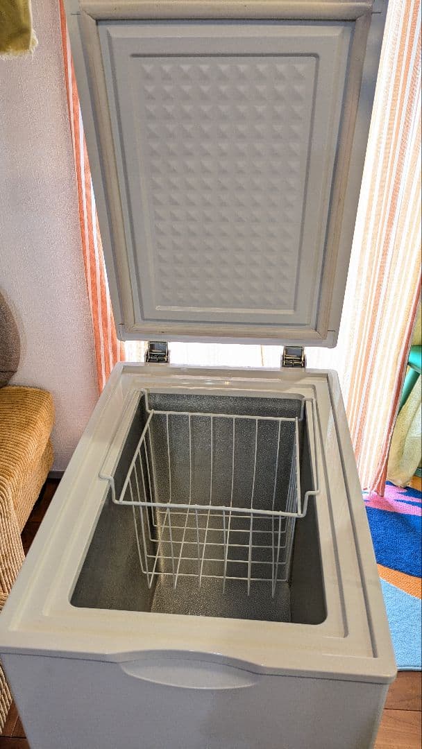 SKジャパン　ノンフロン冷凍庫