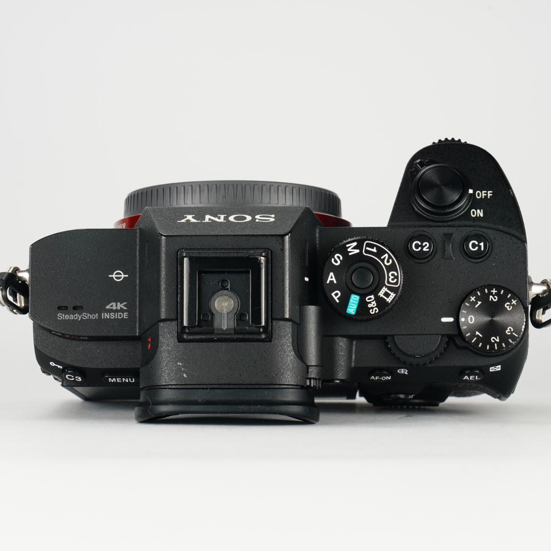 【レンズ未使用】 SONY α7RIII 4240万画素 α7IIIと差をつけろ