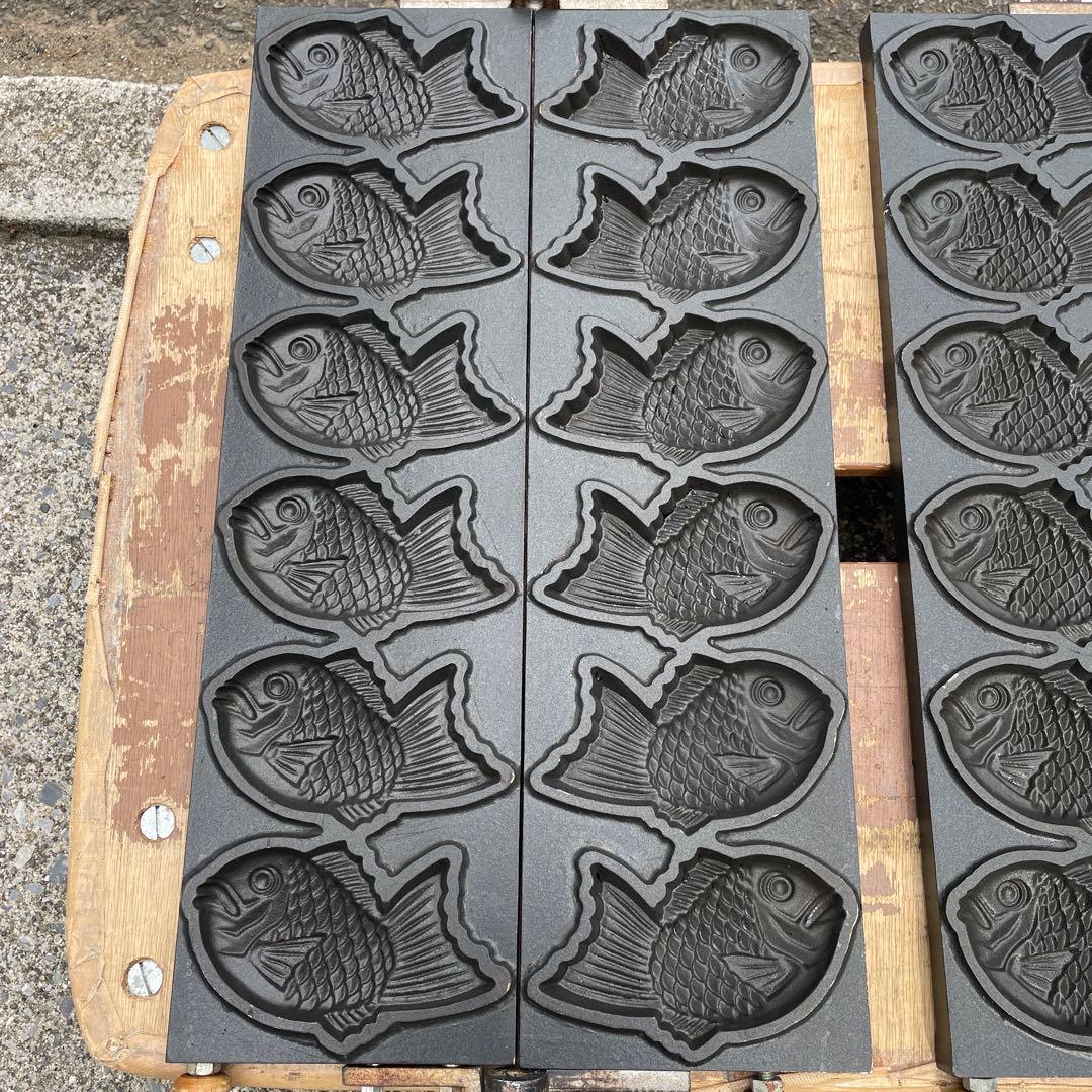 たい焼き器 12匹焼ける　1セット　55.5×32