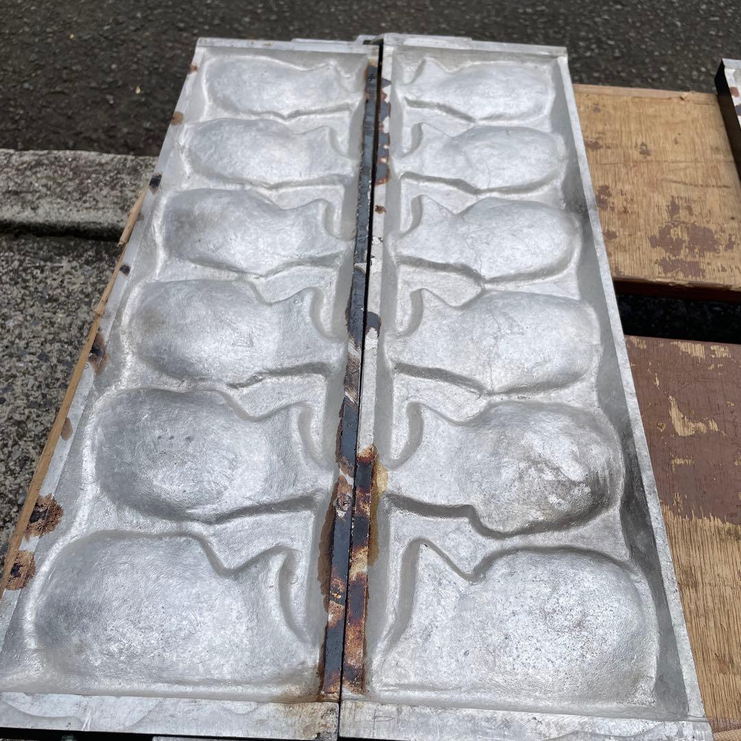 たい焼き器 12匹焼ける　1セット　55.5×32