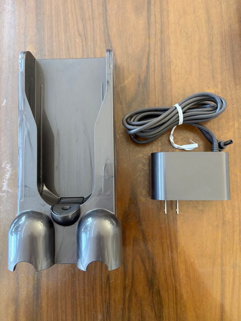 Dyson cyclone v10 スティッククリーナー本体