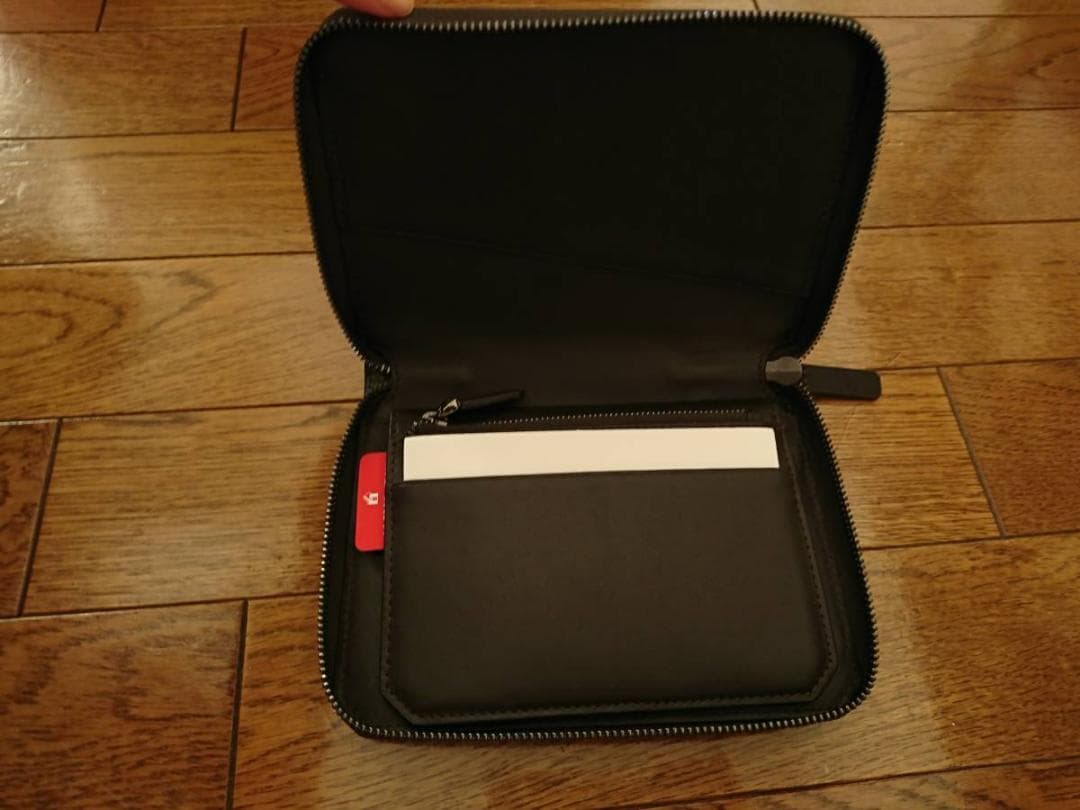 パスポートケース　財布　ウォレット　TUMI　トゥミ　通勤　ビジネス