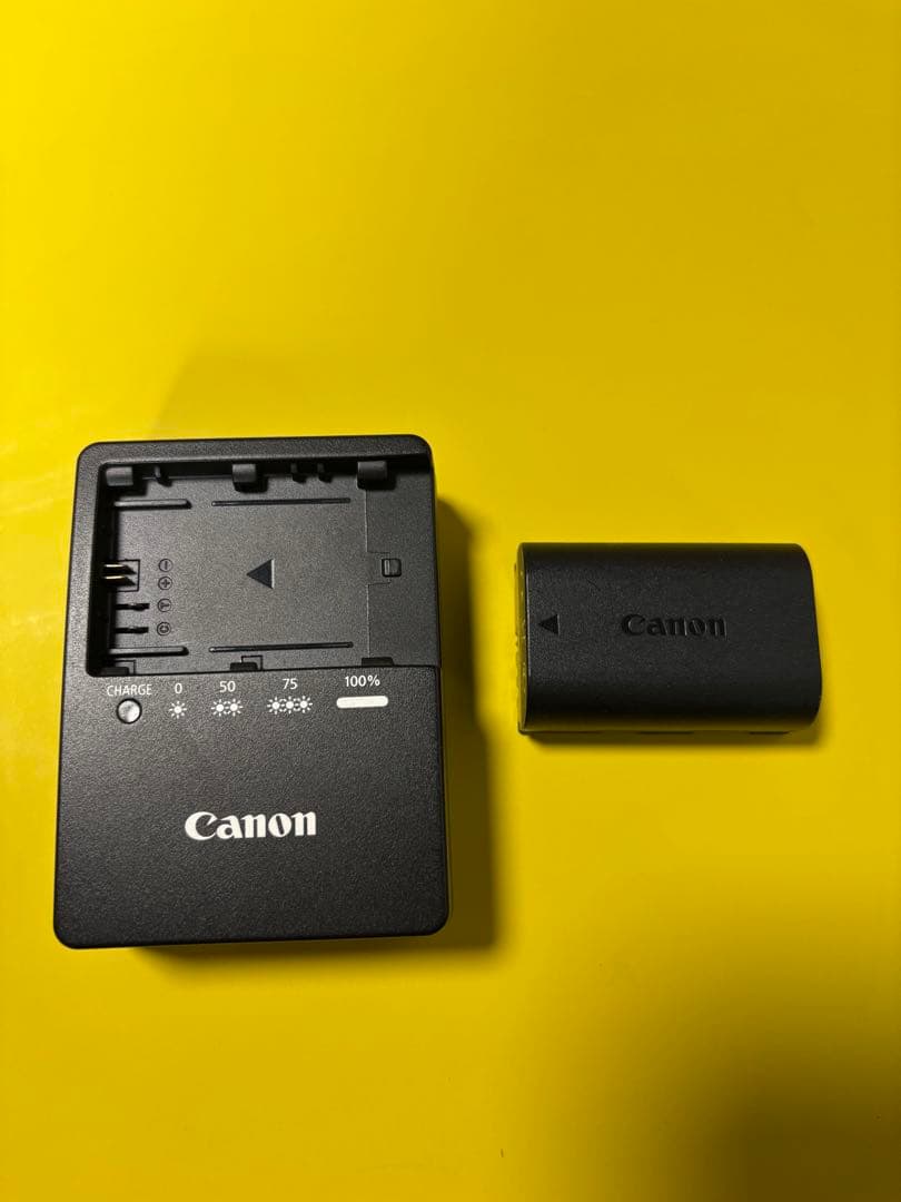 Canon EOS 7D Mark II デジタル一眼レフ